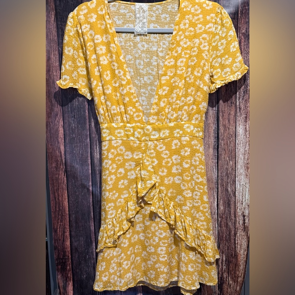 Sadie & Sage Mustard Floral Midi Ruffle Dress
